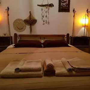 Aquarian Beachfront Apartament